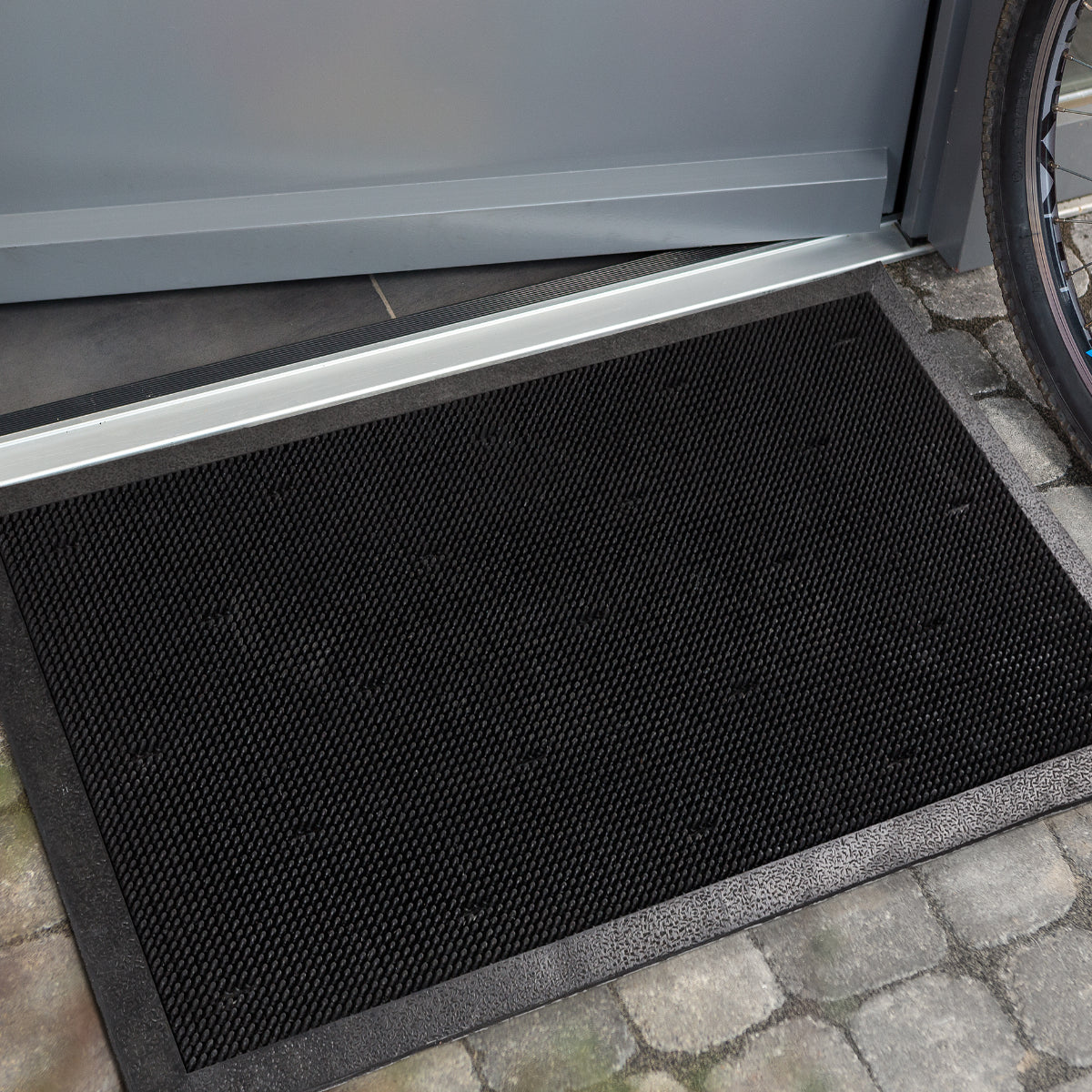 Border Pin Gummi Fußmatte schwarz 45 x 75 cm eckig
