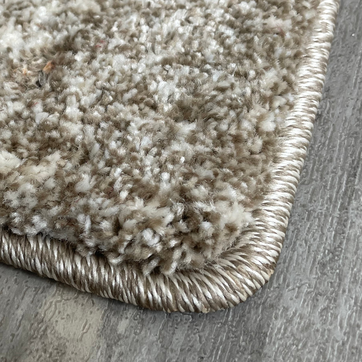 Samoa hellbraun – D.150 C.063 WM Web-Teppich  - Hochflor Uni - nach Maß, gekettelt