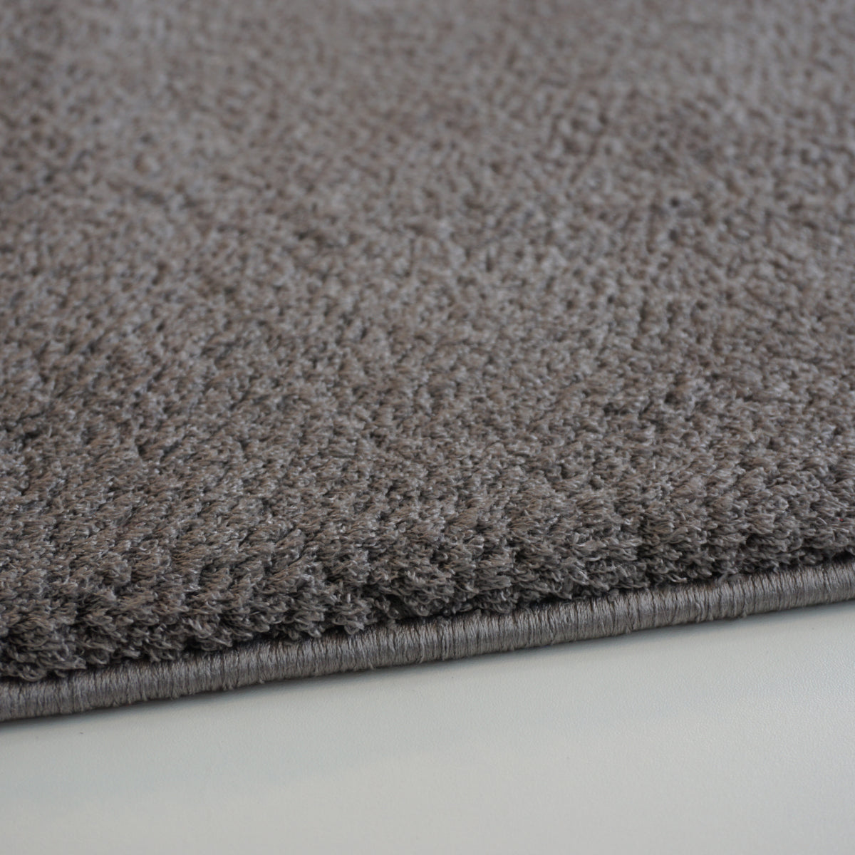 Salerno D 200 C 040-WM – grau – moderner Teppich mit flauschiger Haptik - Teppich nach Maß