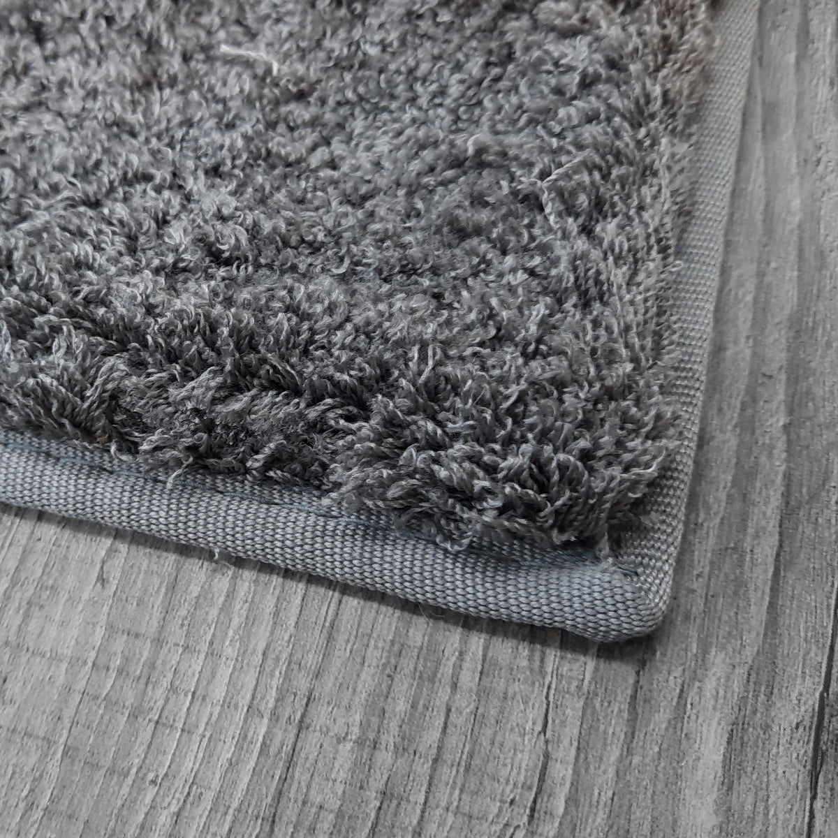 Salerno D 200 C 040-WM – grau – moderner Teppich mit flauschiger Haptik - Teppich nach Maß