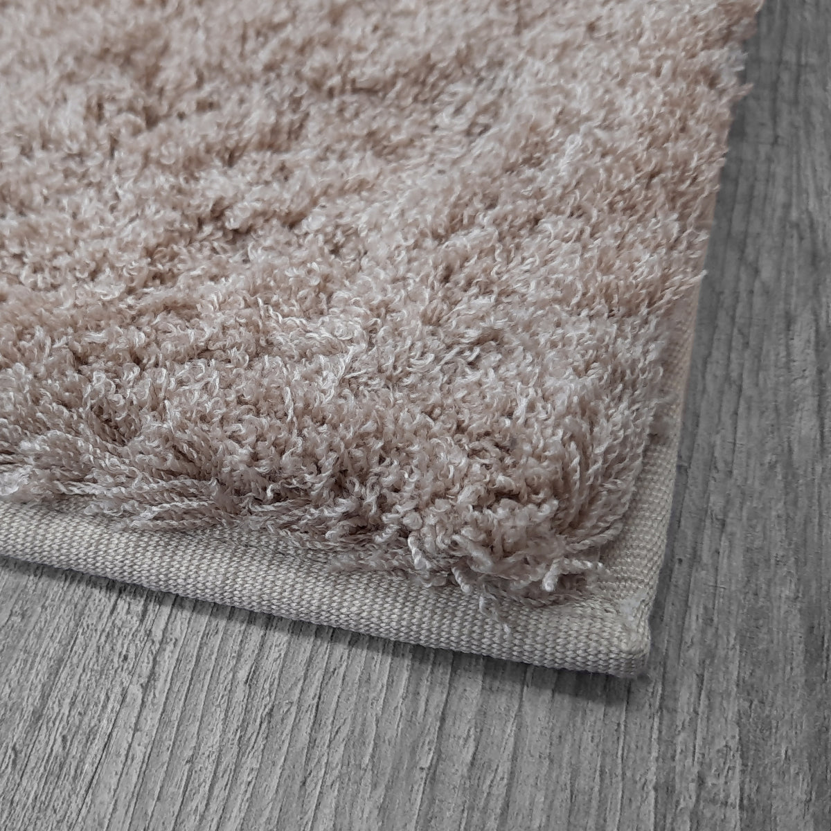 Salerno – D 200 C 062-WM – hellbraun– moderner Teppich mit flauschiger Haptik - Teppich nach Maß